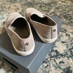 Tory Burch flat shoes